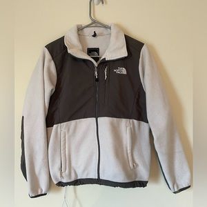 Size Small Women’s Denali The North Face Jacket